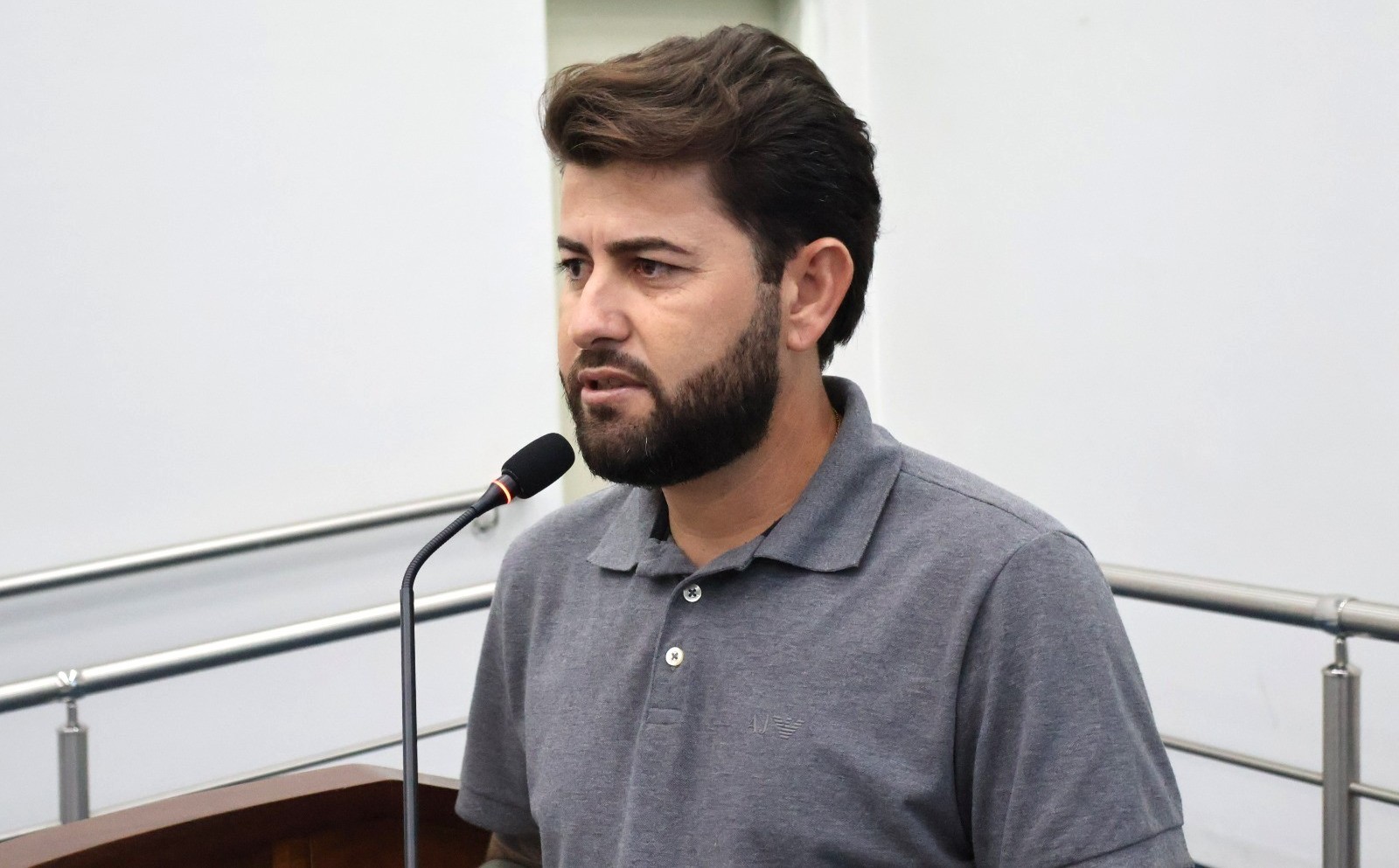 Vereador Sandro Modas cobra informações do Executivo sobre aumento do IPTU