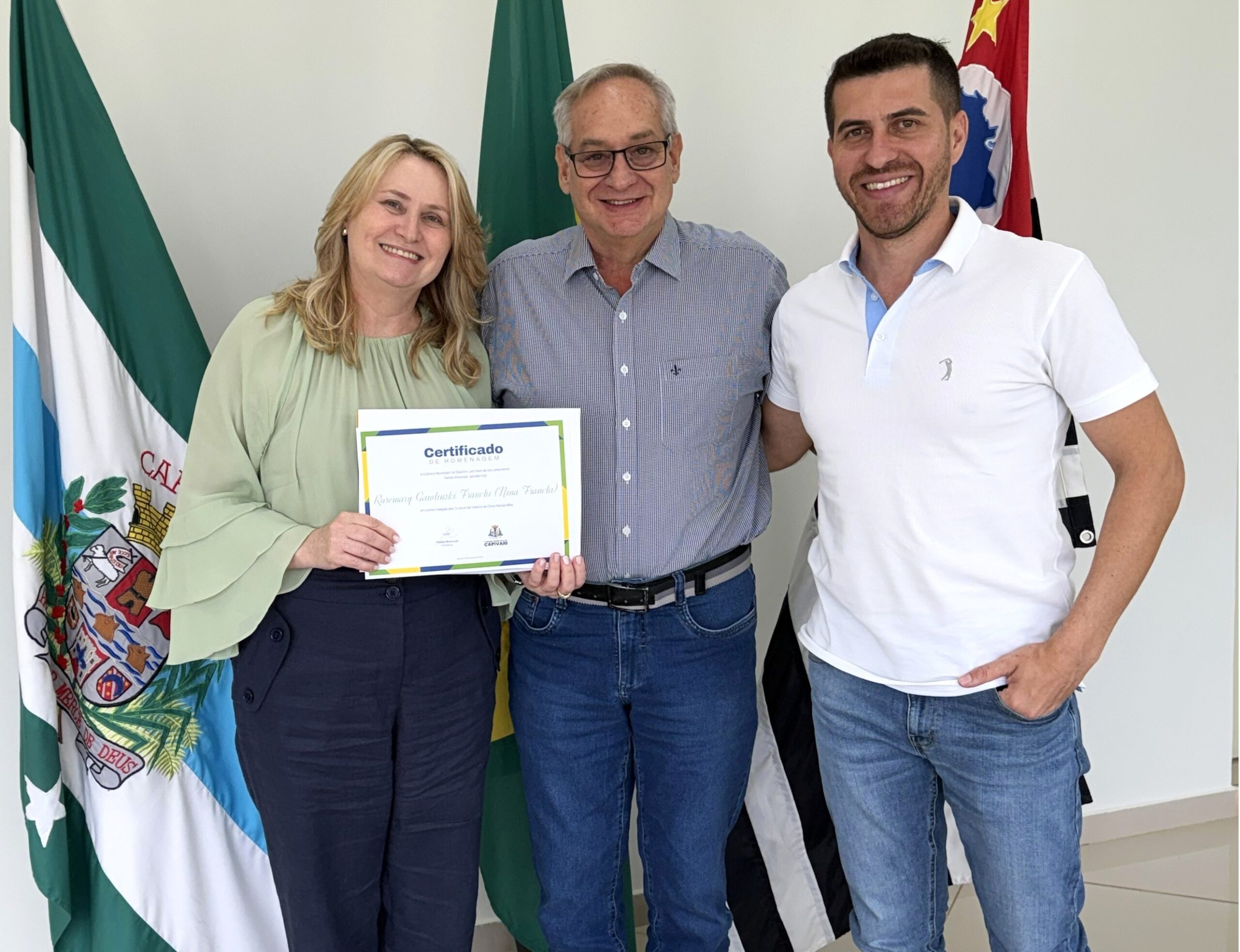 Presidente Rafael Massouh entrega Moção de Congratulações à Casa Nossa Mãe