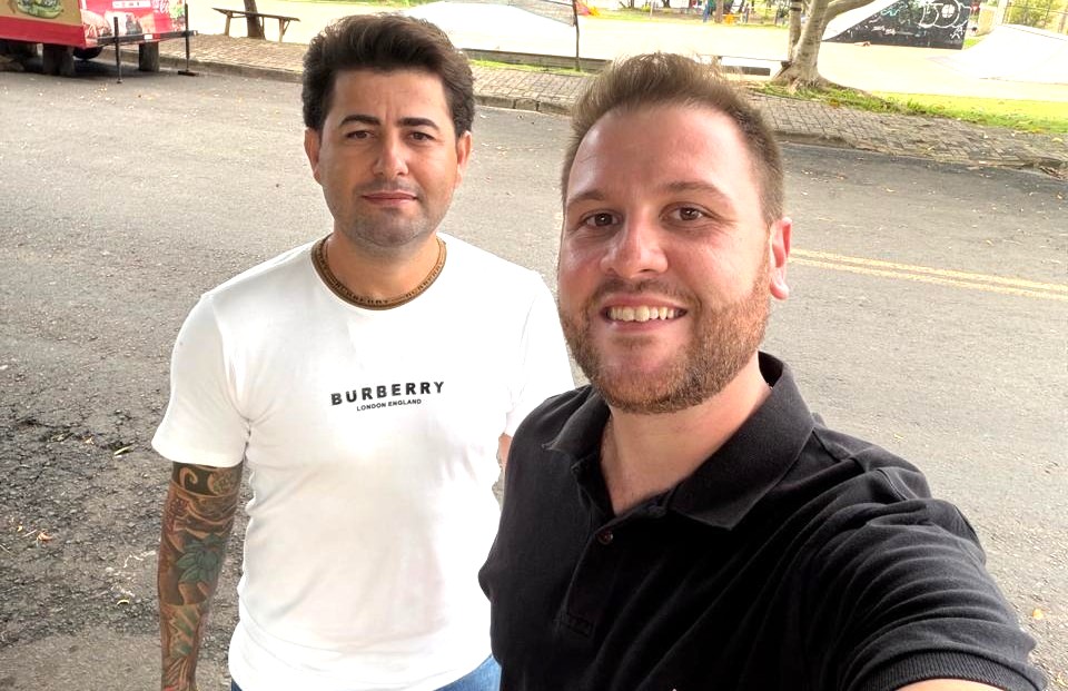 Thiago Braggion e Sandro Modas denunciam acúmulo de lixo em Capivari e cobram ações do Executivo
