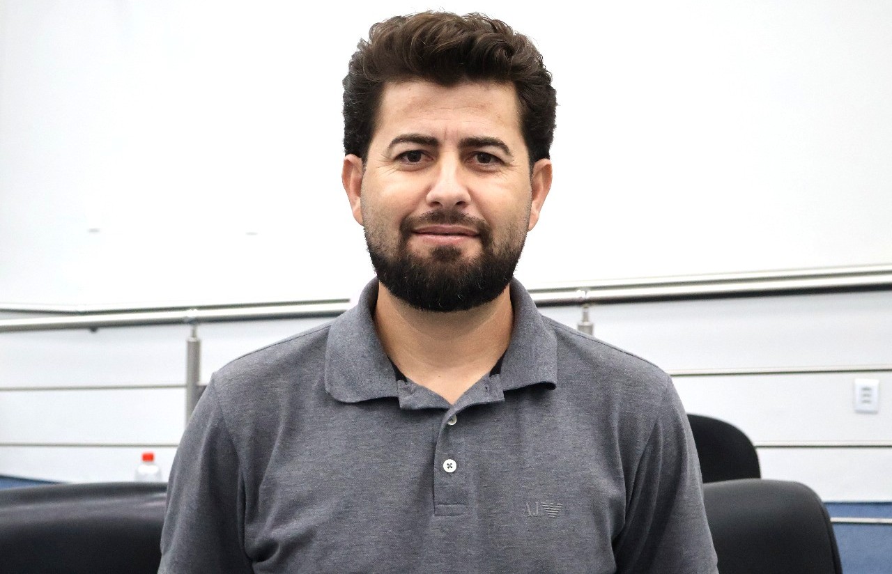 Sandro Modas defende reajuste salarial para todos os servidores