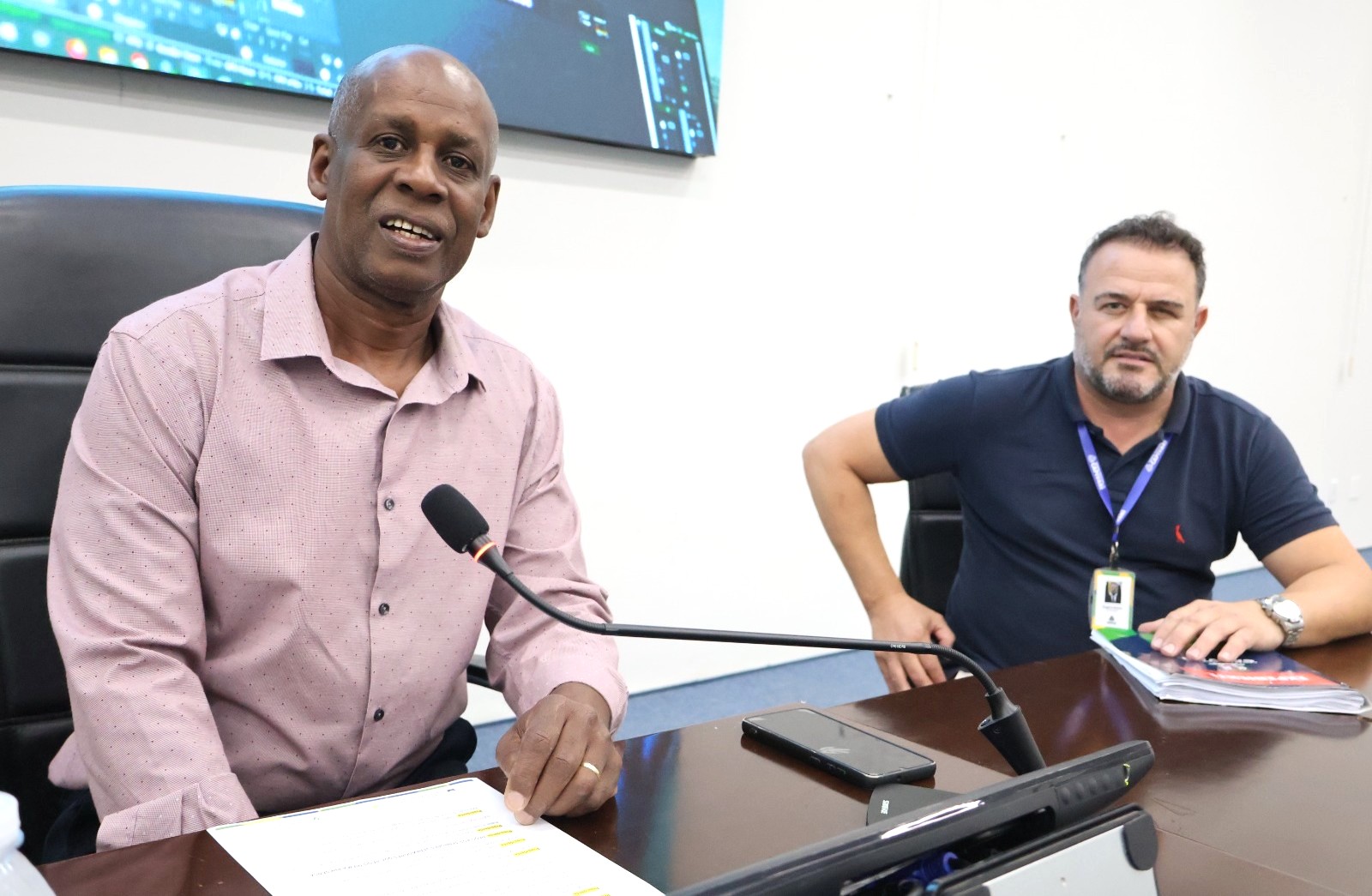 Câmara realiza 35ª Sessão Ordinária com reconhecimento a personalidades e instituições capivarianas