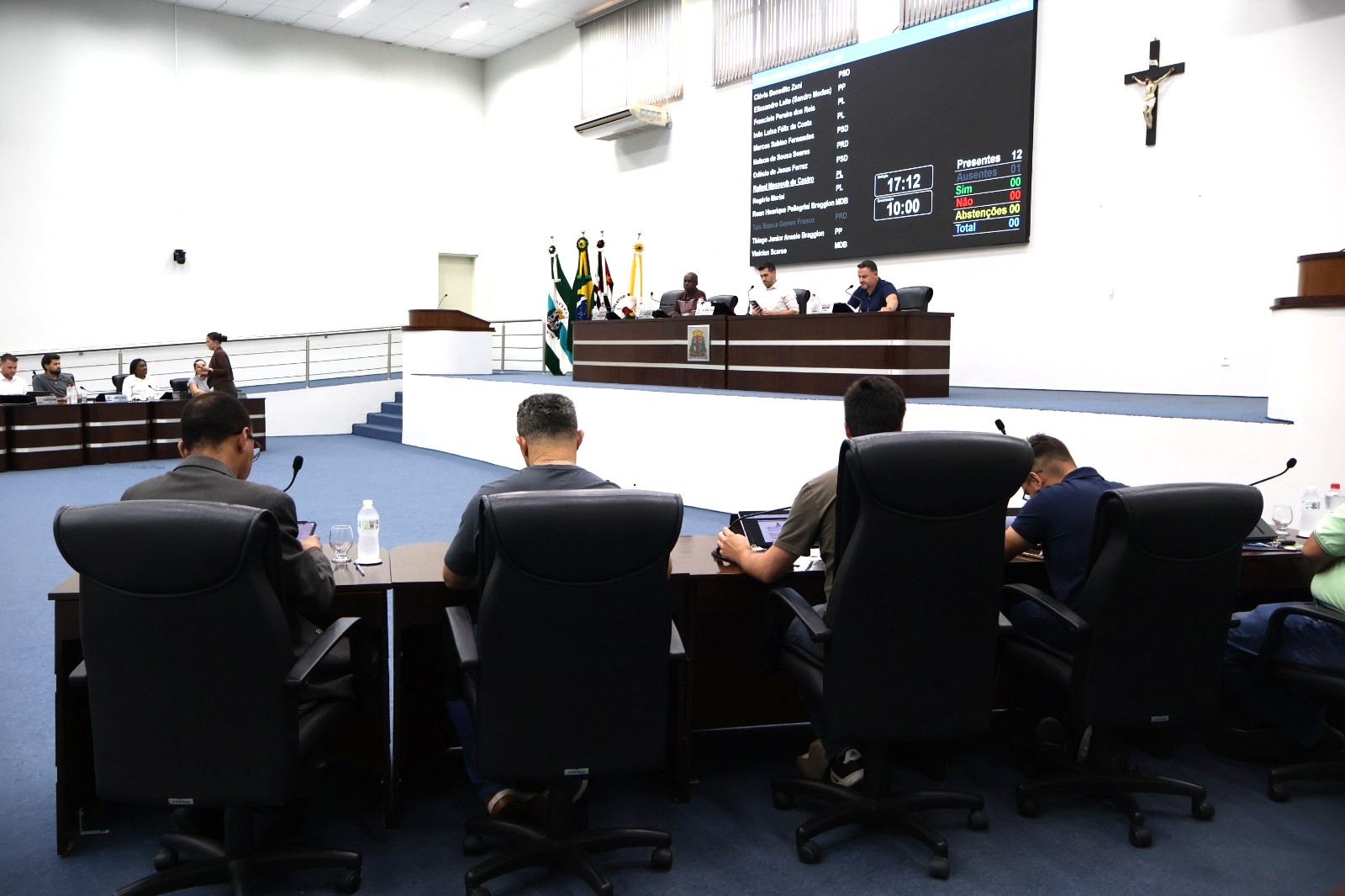 Câmara de Capivari aprova 18 projetos e nove moções durante a 34ª Sessão Ordinária