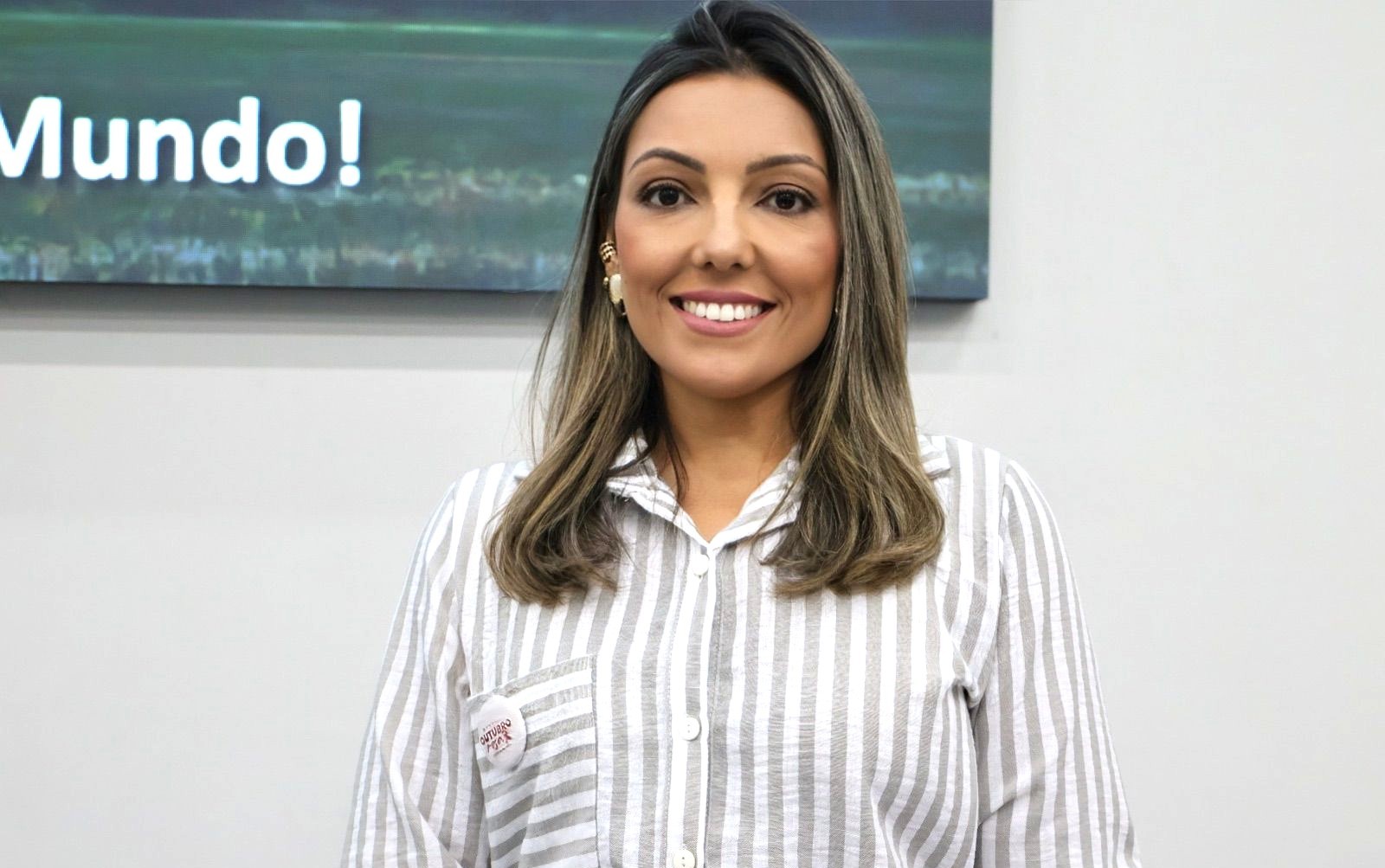 Tais Bianca propõe microchipagem de todos os animais castrados pelo município