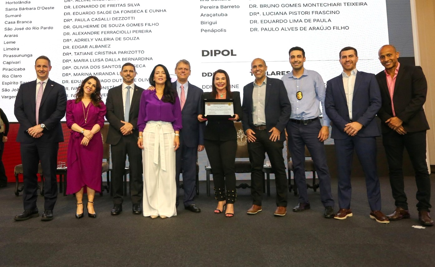 Rafael Massouh participa do evento de 40 anos das Delegacias de Defesa da Mulher