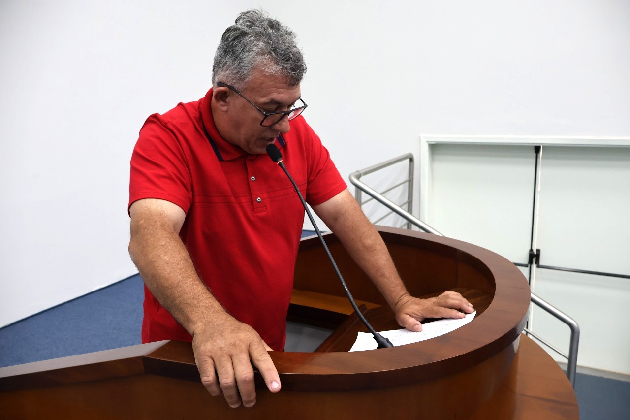 Vereador Clóvis Zani estuda implantação de clínica veterinária móvel na cidade