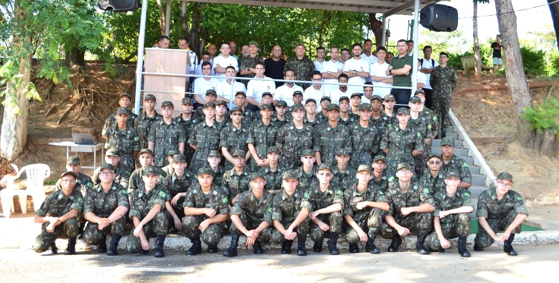 Presidente da Câmara de Capivari, Rafael Massouh, participa da Formatura de Matrícula do Tiro de Guerra