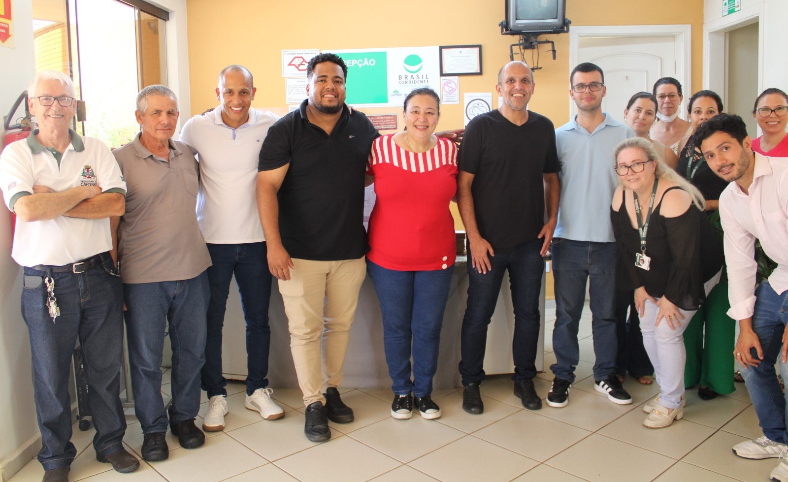 Prefeito Vitão e vereador Ruan Henrique visitam a Saúde Bucal