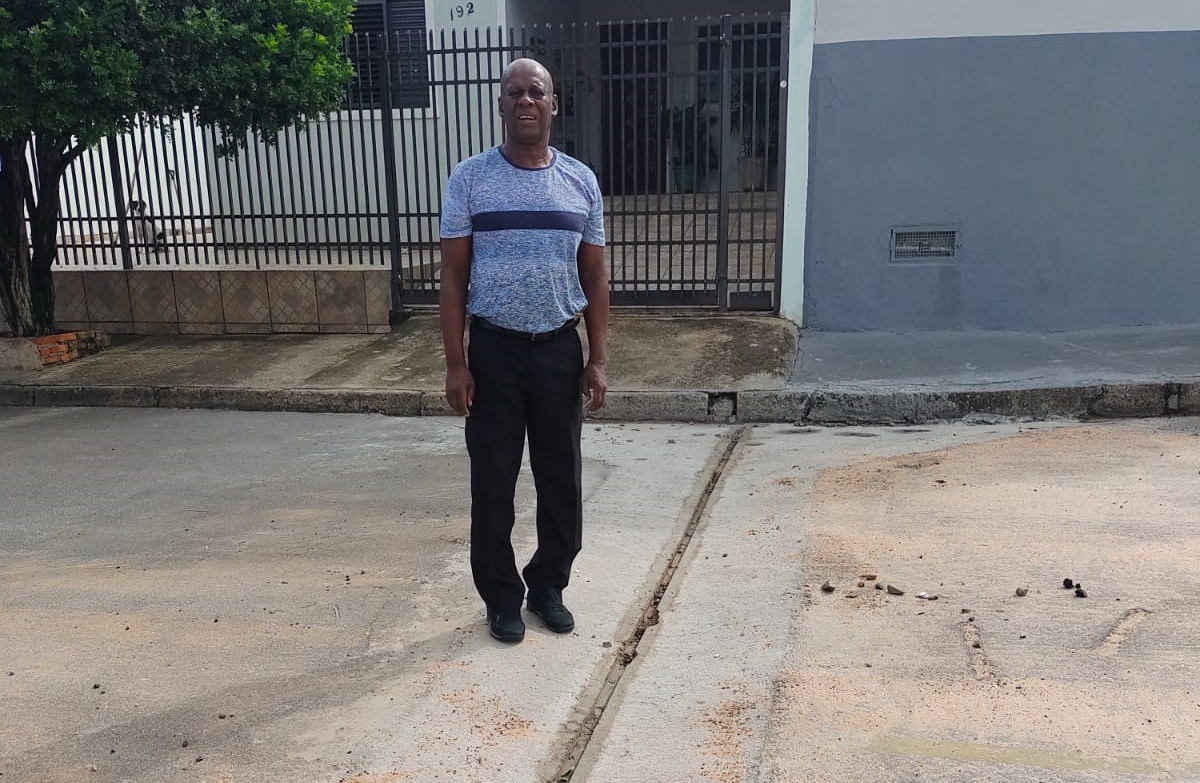 Obras da construção de sarjetões são concluídas no bairro Morada do Sol