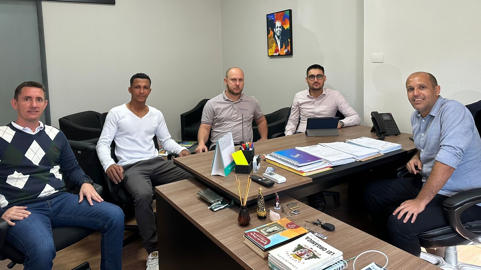 Vereador José Eduardo Pacheco participa de reunião sobre instalação de nova startup em Capivari