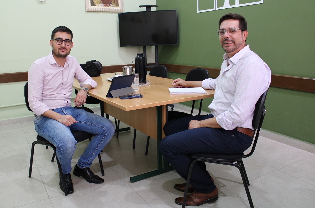<strong>Vereador José Eduardo Pacheco e dirigente da Diretoria de Ensino de Capivari conversam sobre o novo Ensino Médio</strong>
