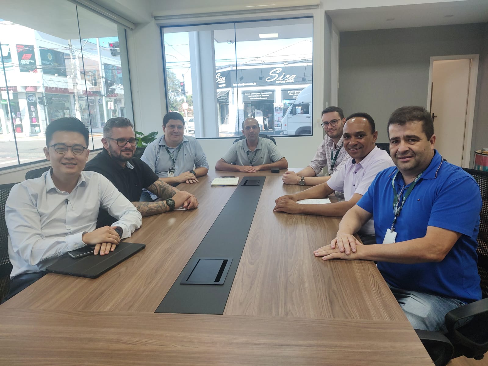<strong>Vereador Nelson Soares participa de reunião com representantes da Prefeitura e do loteamento Jardim Flórida</strong>