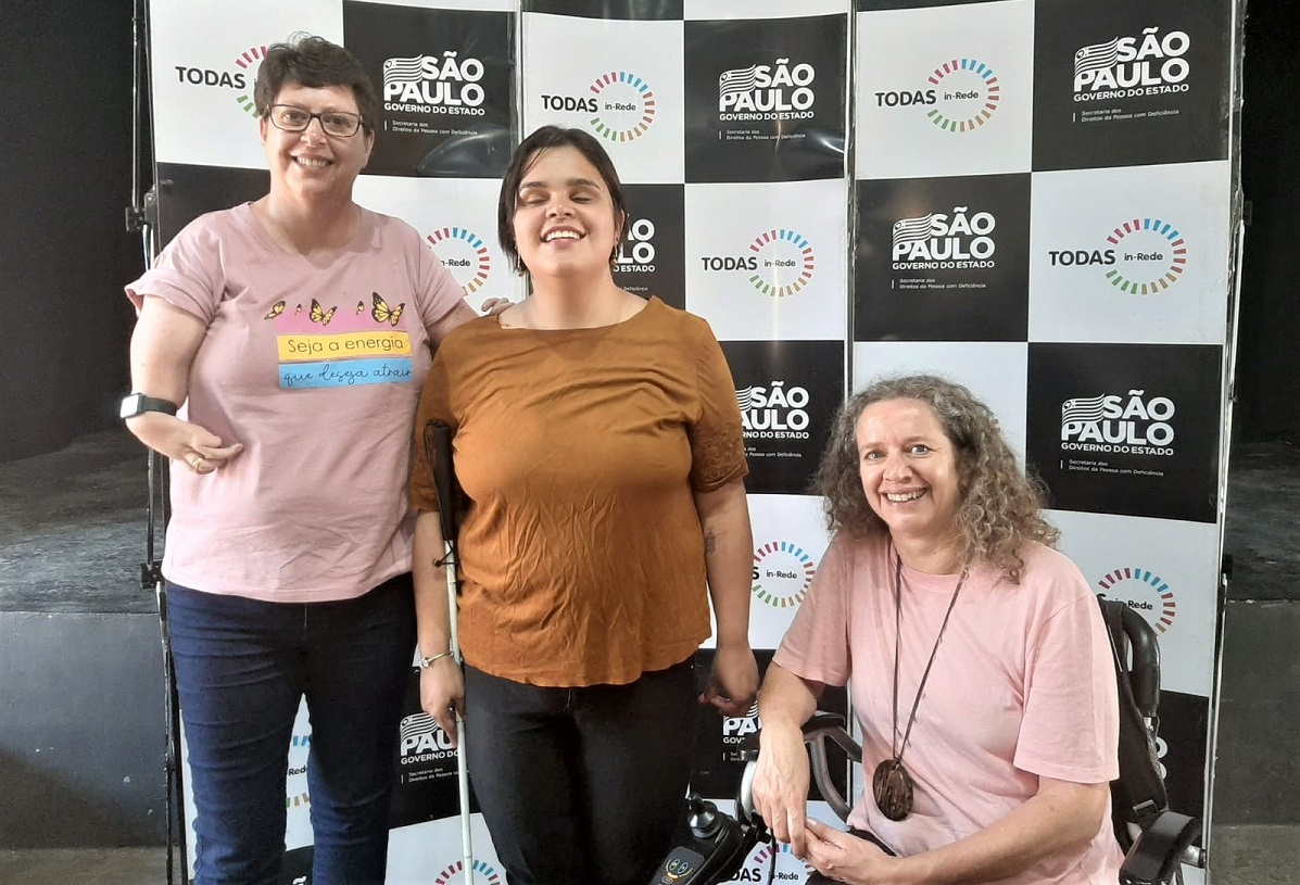 <strong>Vereadora Sele Rosada participa de evento voltado às mulheres com deficiência e critica falta de acessibilidade em Capivari</strong>