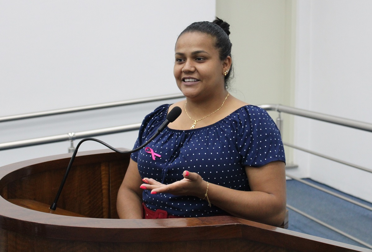 <strong>Vereadora Paloma pede informações sobre novo ano letivo dos alunos com deficiência e melhorias no setor de transportes</strong>