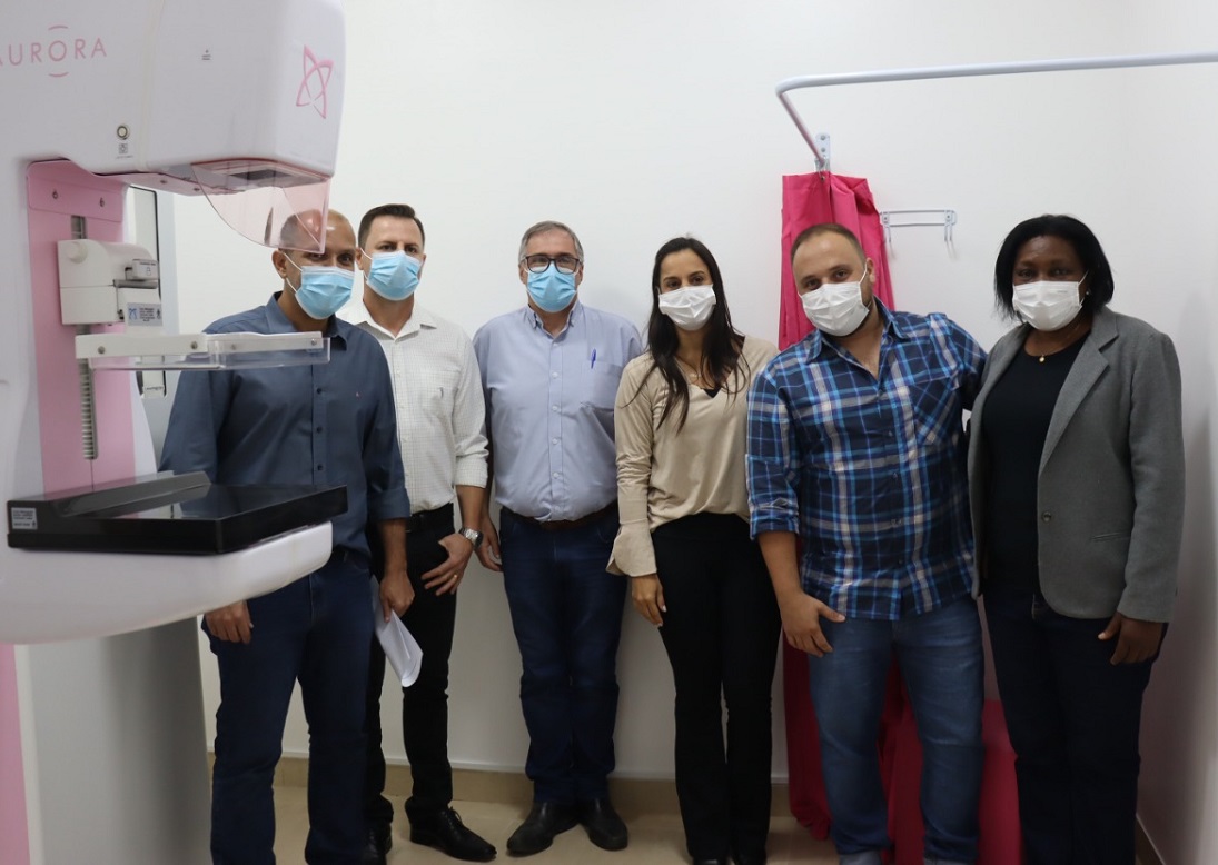 Outubro Rosa: Vereadora Inês parabeniza Secretaria de Saúde por campanha e exames de prevenção