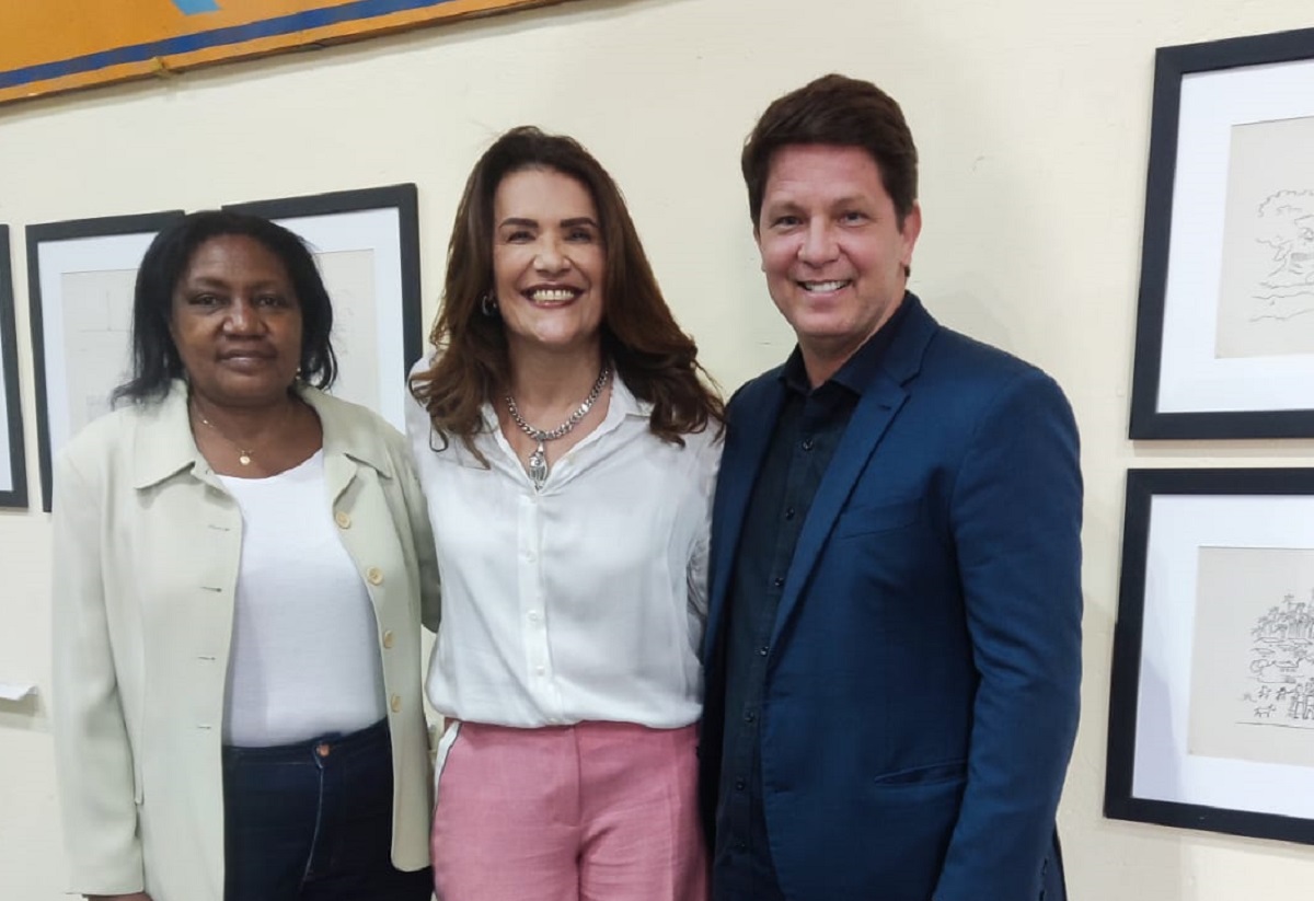Mário Frias participa de encontro com vereadora Inês, servidores da Secretaria de Cultura e alunos da escola Padre Carretta