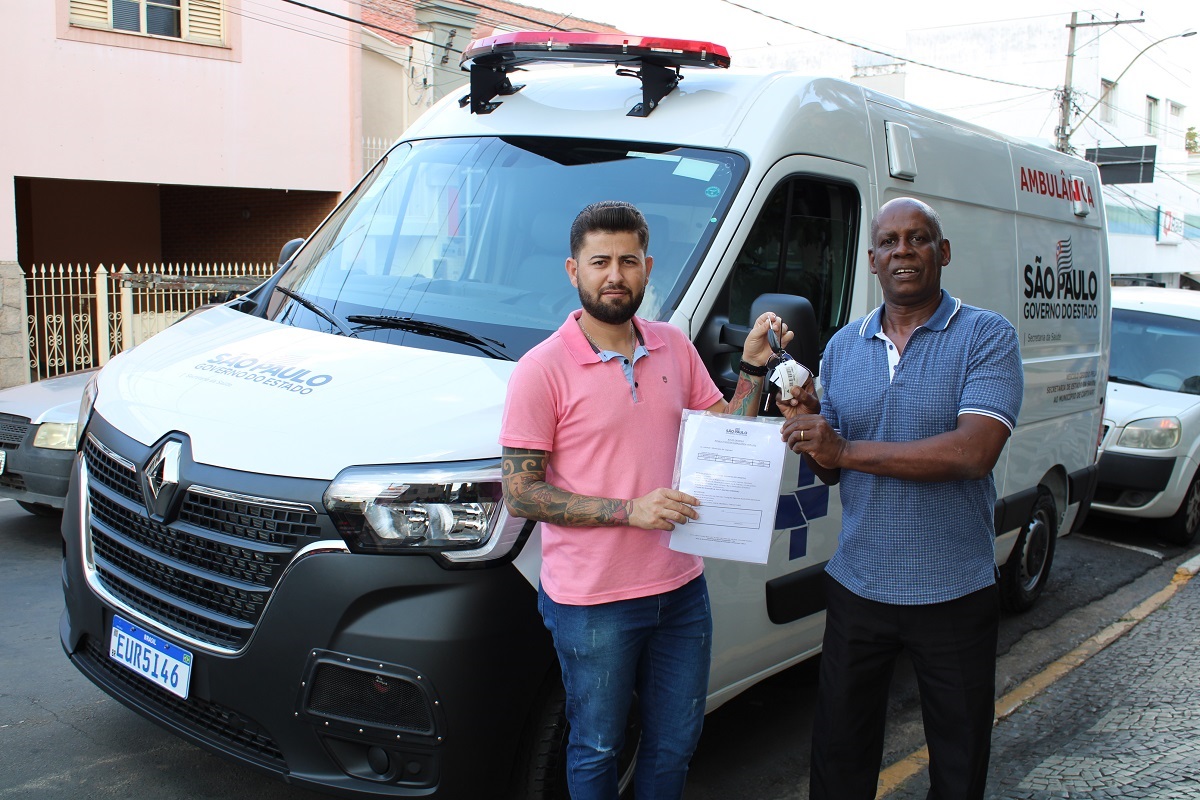 Vereadores Odésio Ferraz e Sandro Modas conquistam ambulância para a Secretaria Municipal de Saúde
