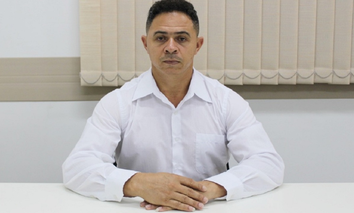 Saae atende pedido do vereador Marquinho Mineiro e conserta vazamento de esgoto no Jardim do Bosque