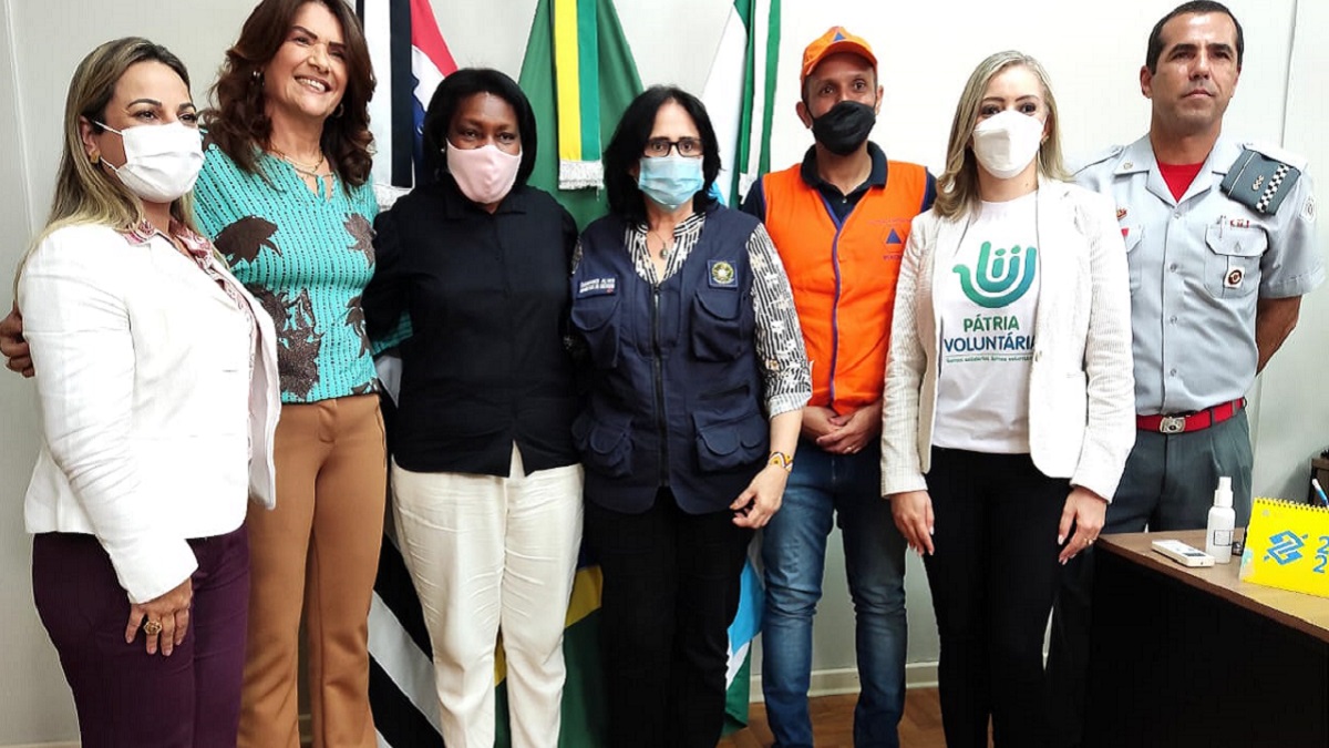 Vereadora Inês participa de reuniões com ministros em busca de soluções para as enchentes em Capivari