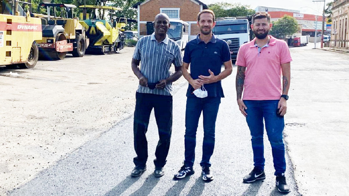 Verba de R$ 580 mil conquistada pelos vereadores Sandro Modas e Odésio Ferraz é destinada para recape no bairro Estação