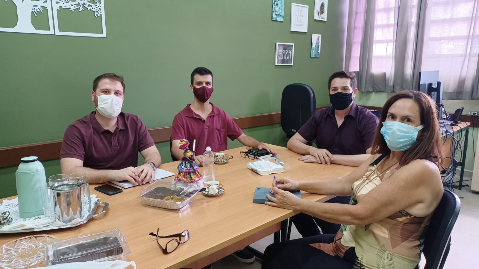 Vereadores Ruan Henrique e Thiago Braggion visitam Diretoria Regional de Ensino