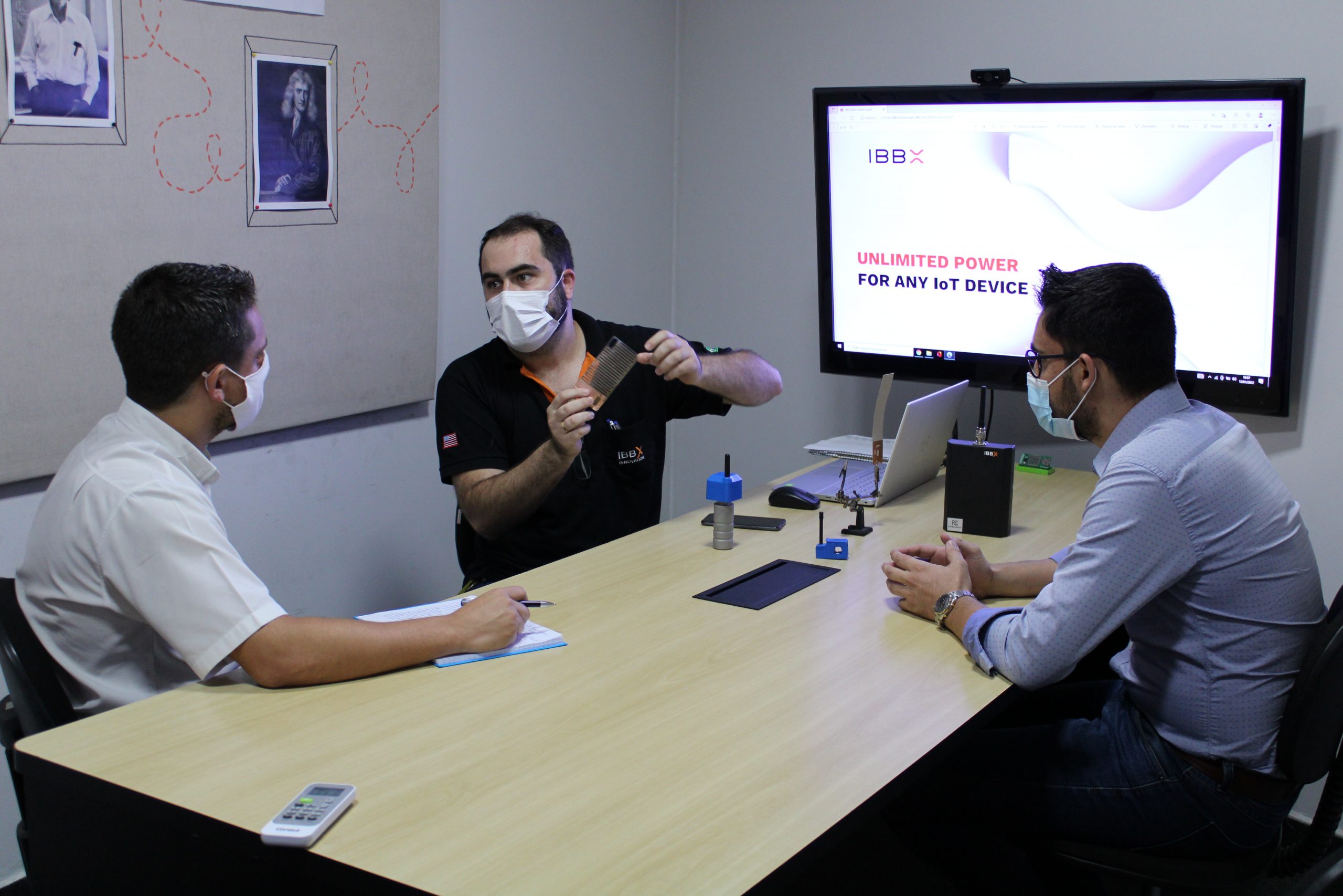 Vereador José Eduardo Pacheco visita startup de Capivari ganhadora de prêmio nacional
