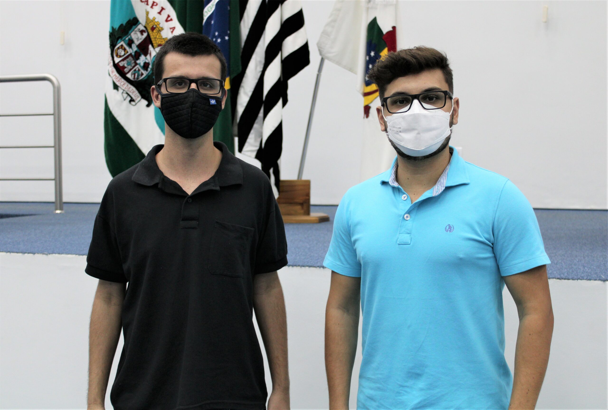 Prefeitura de Capivari recebe van conquistada pelos vereadores Vinícius Scarso e Ruan Henrique