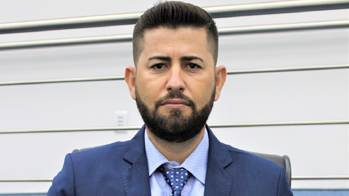 Vereador Sandro Modas relata reclamações sobre mau atendimento no Posto de Saúde do Castelani