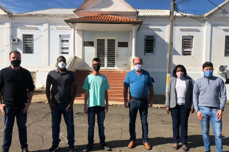 Vereadores Denilton, Inês, Odésio, Ruan, Sandro E Thiago Conquistam R$ 1,4 Milhão E Dez Respiradores Junto Ao Deputado Carlos Sampaio